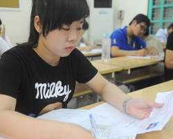 Năm 2017, Bộ Giáo dục công khai đề thi THPT quốc gia