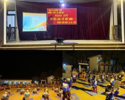 Hình ảnh các em học sinh tham gia phần thi giao lưu “ Em yêu lịch sử Việt Nam’’